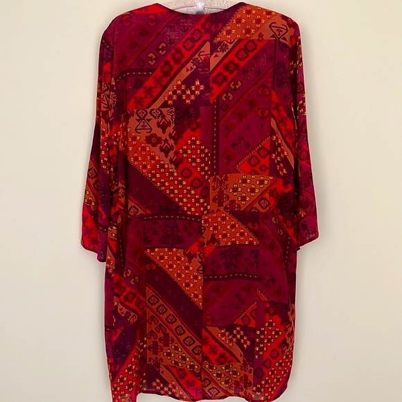 BCBGMAXAZRIA Dress Size M Multicolor V-neck 3/4 Sleeves - Picture 3 of 4